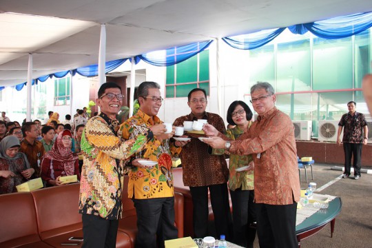 Jalin Kekompakan, Perkuat SDM Melalui Coffee Morning