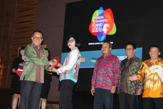 Perum Jamkrindo Raih Dua Penghargaan Marketing BUMN