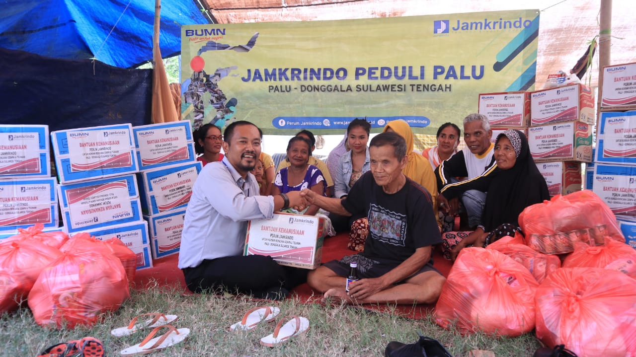 Jamkrindo Kembali Salurkan Bantuan Logistik Ke Palu dan Donggala