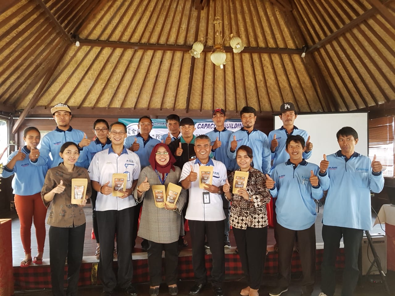 Perum Jamkrindo Cetak Petani Kopi Jadi Barista