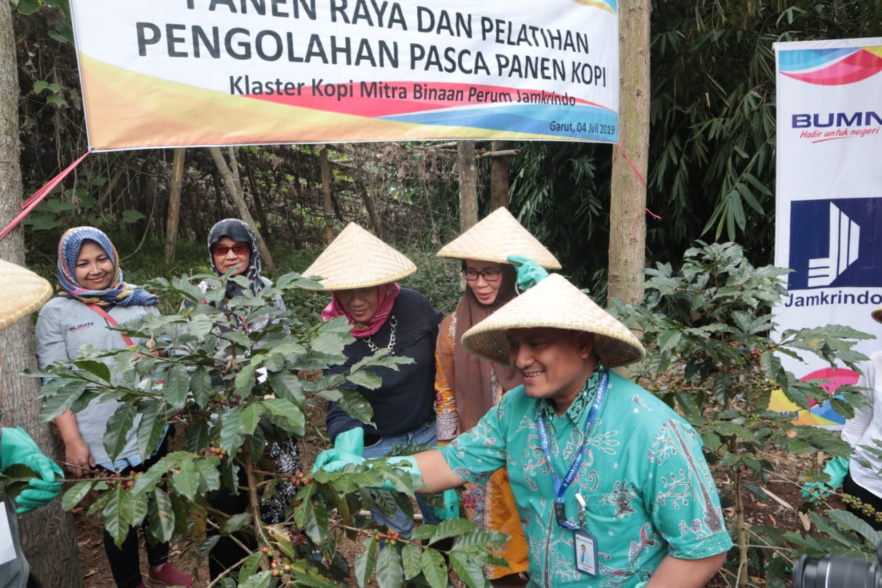 Program Kemitraan Perum Jamkrindo Libatkan 2.333 UMKM