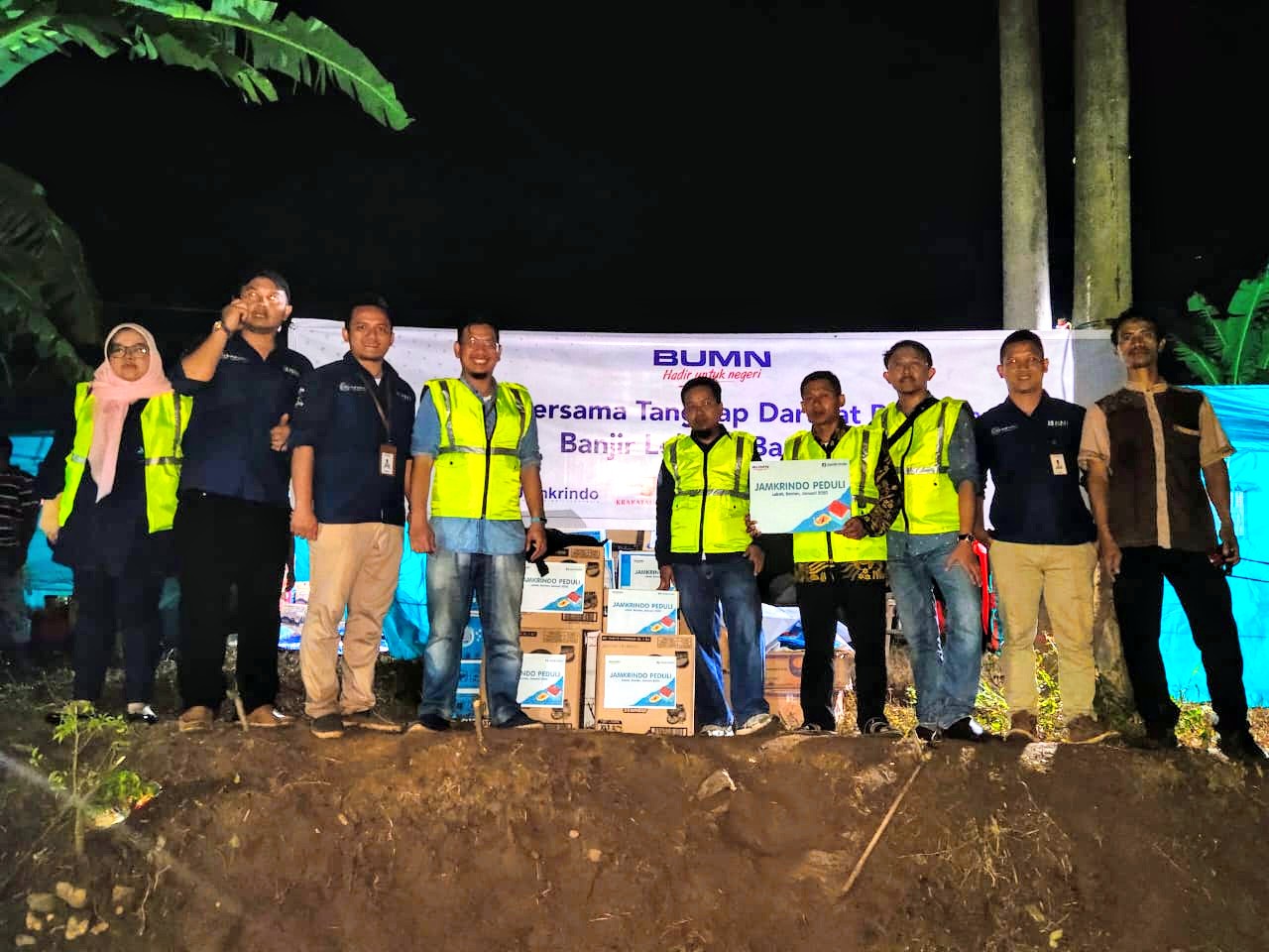 Jamkrindo Peduli Salurkan Bantuan Kepada Korban Banjir Jabodetabek