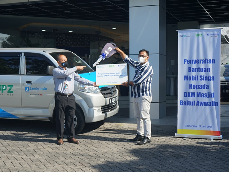 PT Jamkrindo Serahkan Bantuan Mobil Siaga
