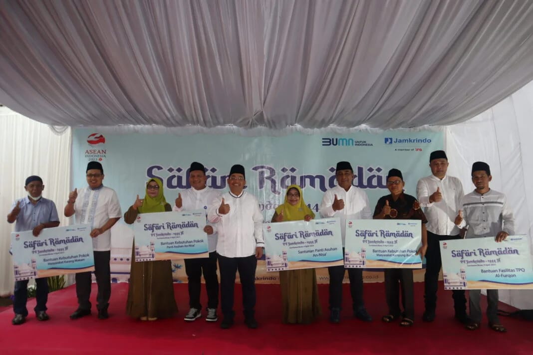 Berbagi di Bulan Ramadhan, PT Jamkrindo Gelar Kegiatan Sosial di Sumbawa Besar